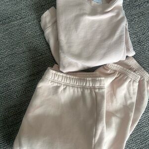 Aritzia Soft Cream Sweatfleece Set